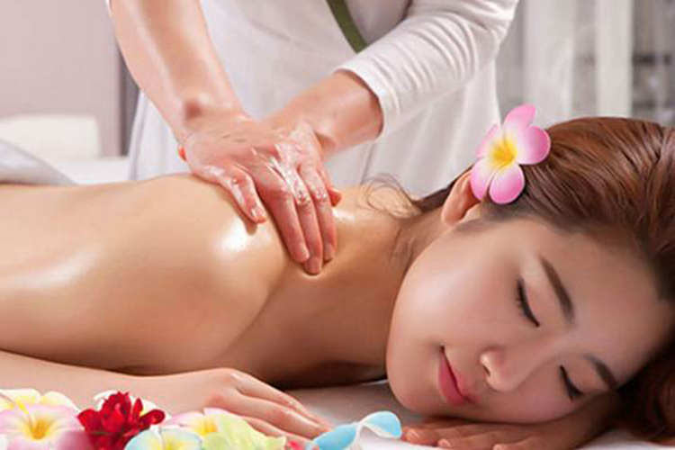 Liệu trình Thanh Tẩy Bạc Hà Kết Hợp ủ Dưỡng Lá Trà Tại Hebe Spa