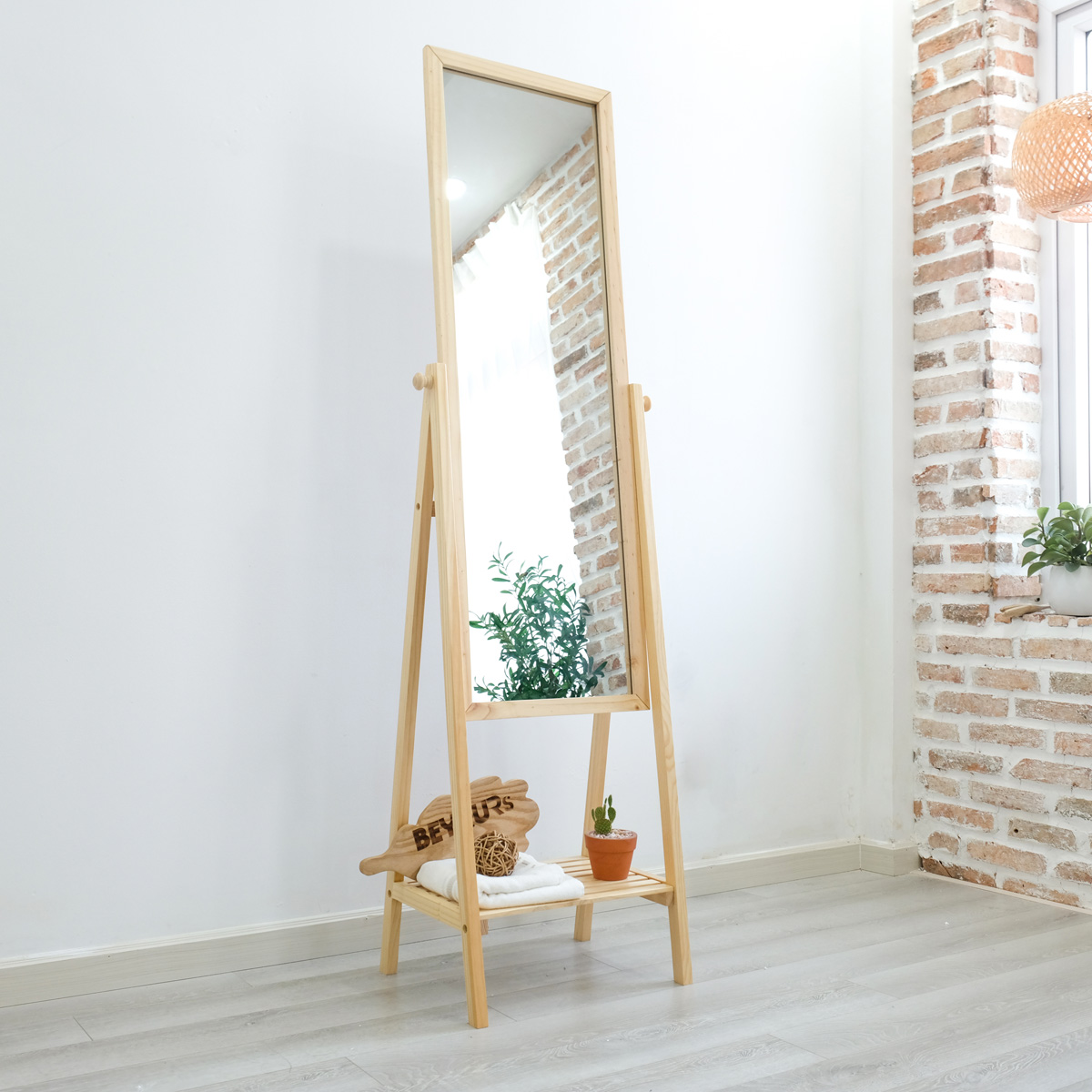 Gương đứng phối kệ Shelf Mirror Gỗ BEYOURs