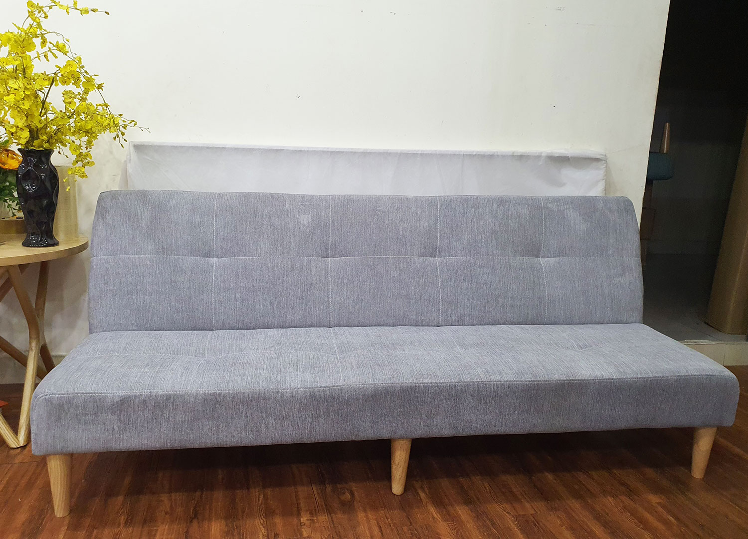 Ghế Sofa giường nhung màu trắng xám_Dài 1m8 bật ra 1 đến 2 người nằm 3