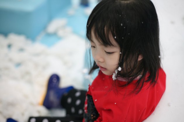 HN - Thỏa sức vui chơi trong thành phố tuyết tại Khu vui chơi Snow World - Áp dụng cả tuần và ngày lễ