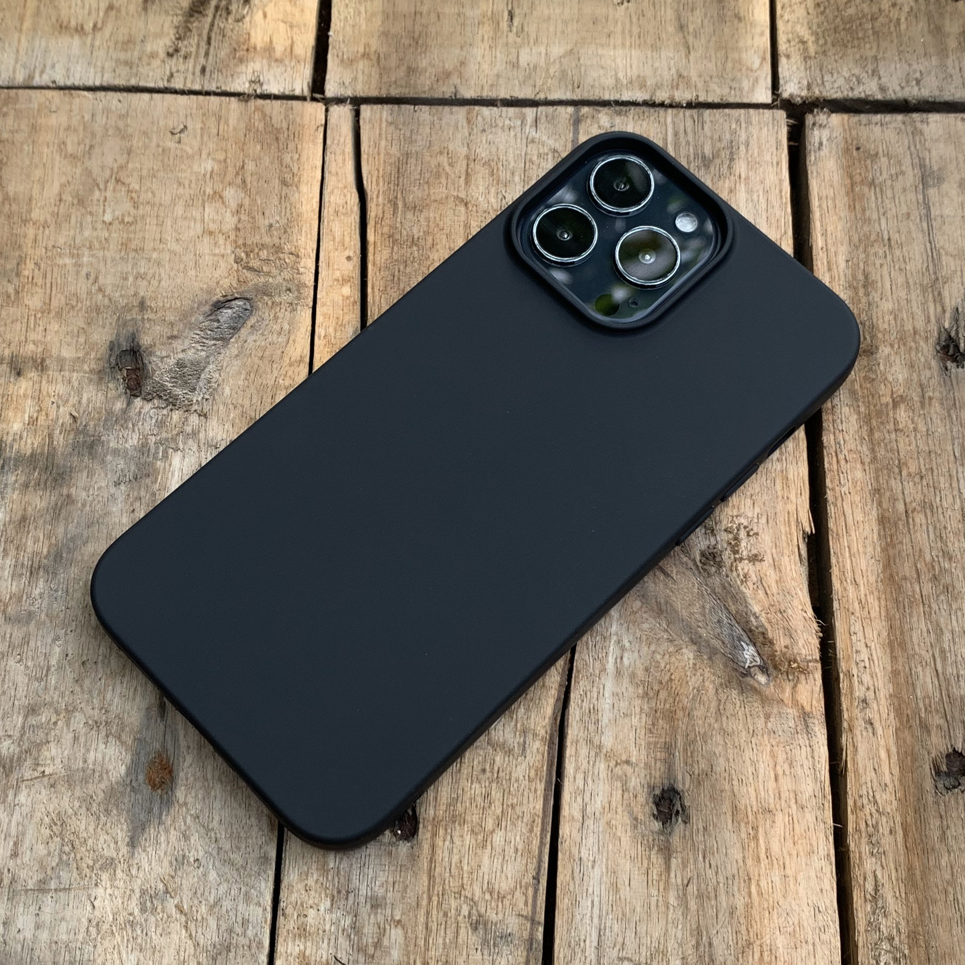 Ốp lưng dẻo mỏng dành cho iPhone 14 / 14 Plus / 14 Pro / 14 Pro Max - Hàng chính hãng