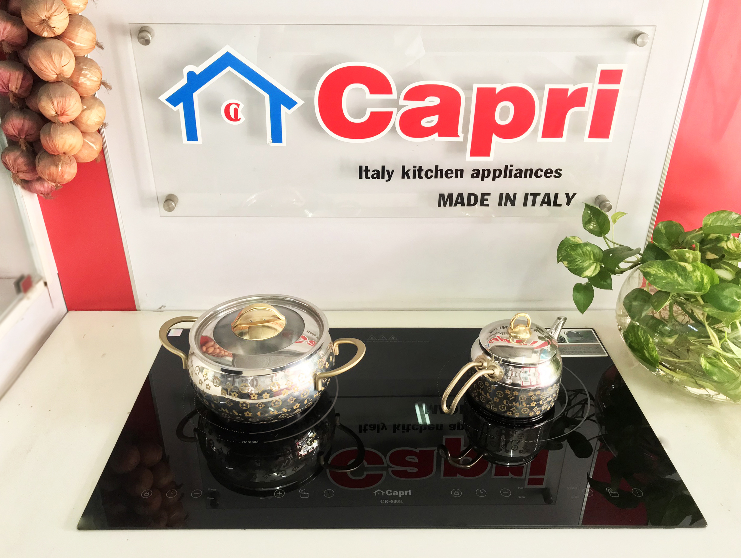 Bếp hồng ngoại đôi Capri CR-800H thiết kế sang trọng, hiện đại