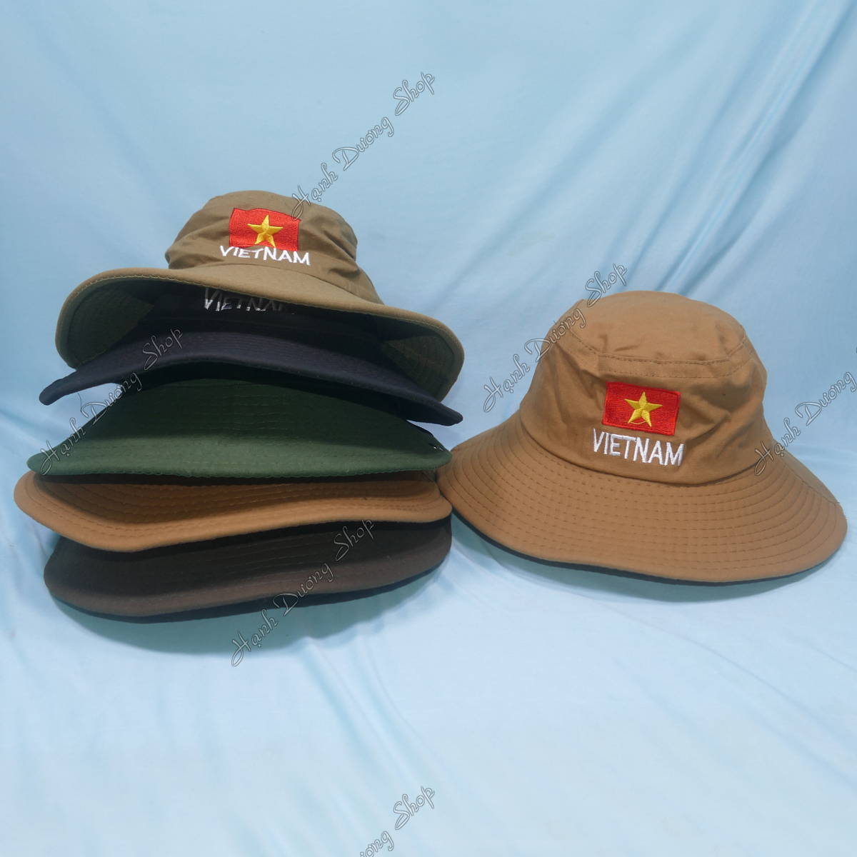 Mũ tai bèo nam vành rộng thêu cờ Việt Nam, chất liệu vải kaki oát mát mẻ, bền chắc - Hạnh Dương