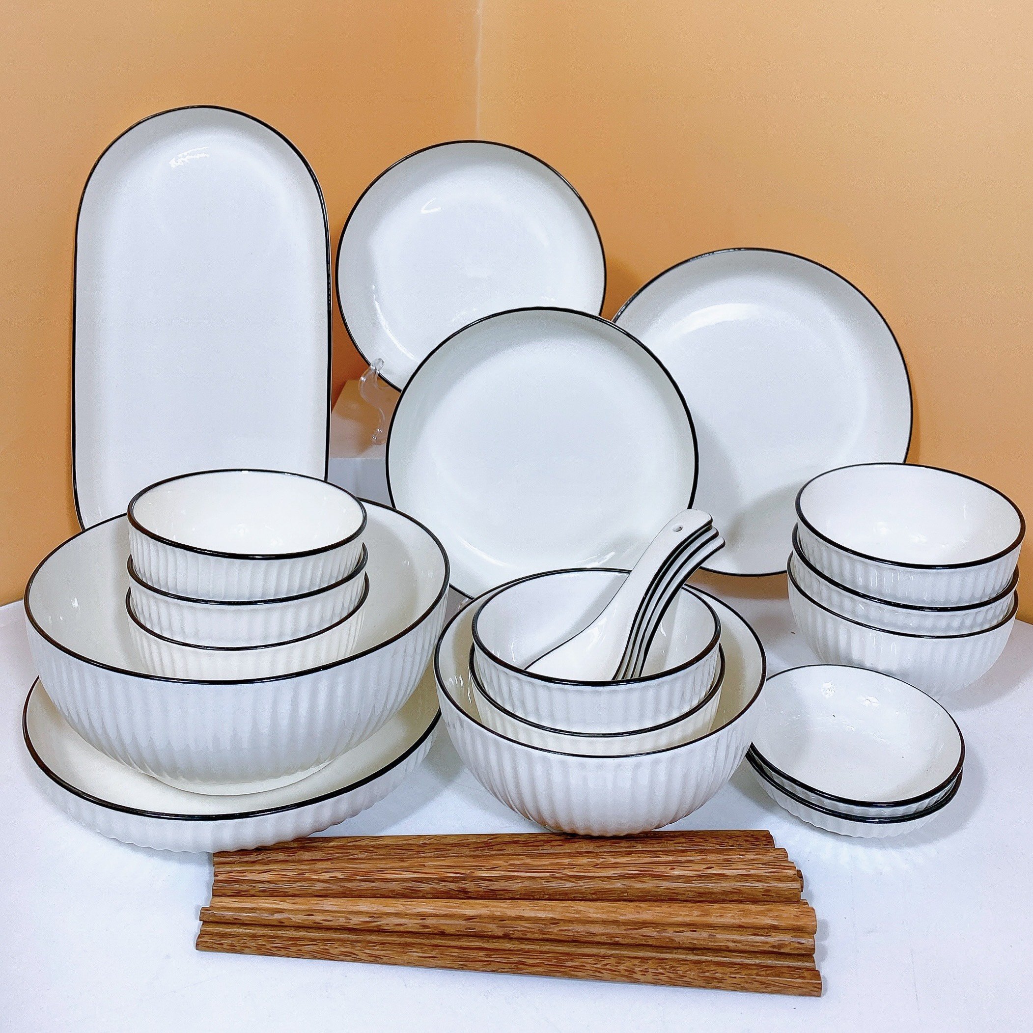 Bộ Bát Đĩa Sứ Gosu Cao Cấp Trắng Viền Đen