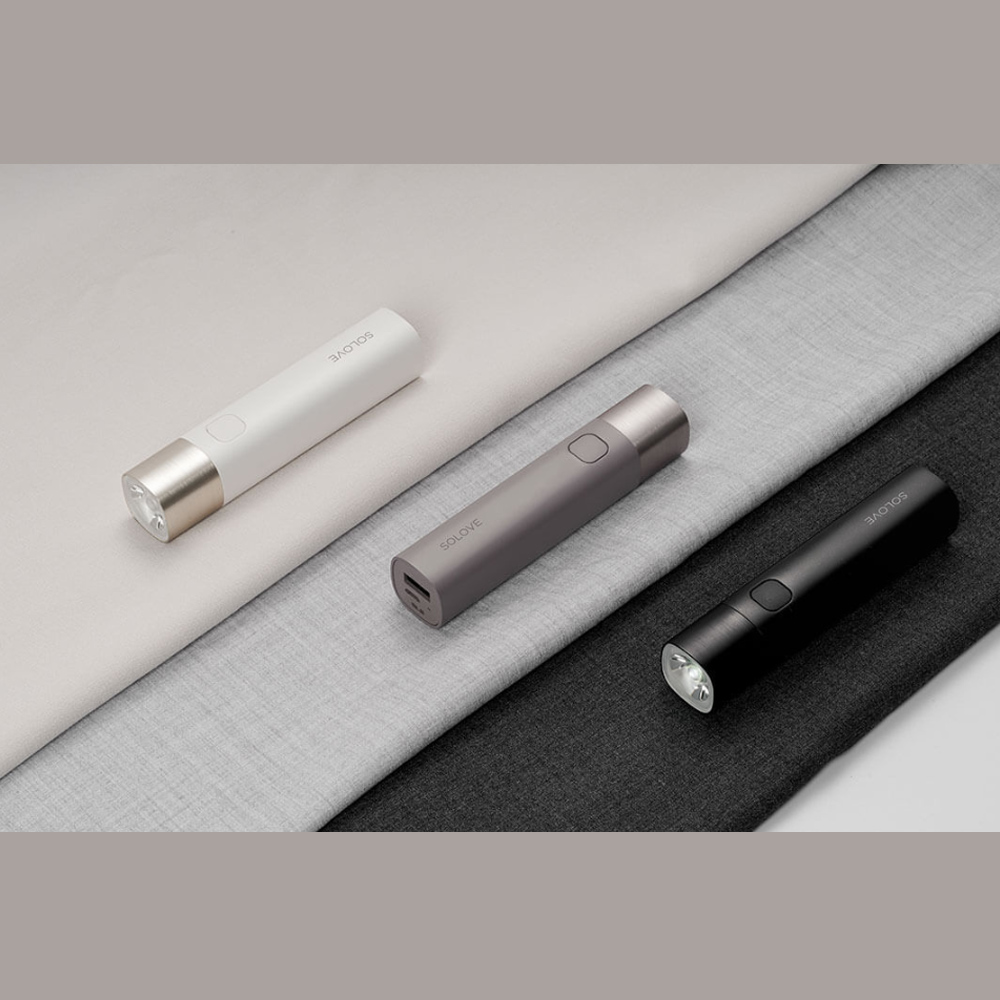 Pin Dự Phòng Kèm Đèn Pin LED Mini Xiaomi SOLOVE E3 (3000mAh)