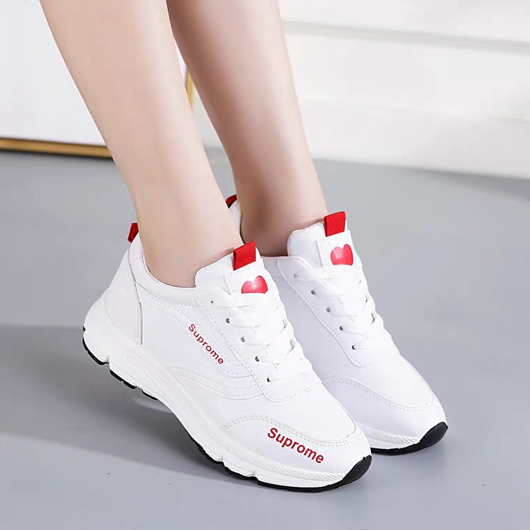 Giày Sneaker Nữ Đế Cao Chống Trơn, Trái Tim Ở Mũi Hapu Giày Sneaker Nữ Đế Cao Chống Trơn, Trái Tim Ở Mũi Hapu
