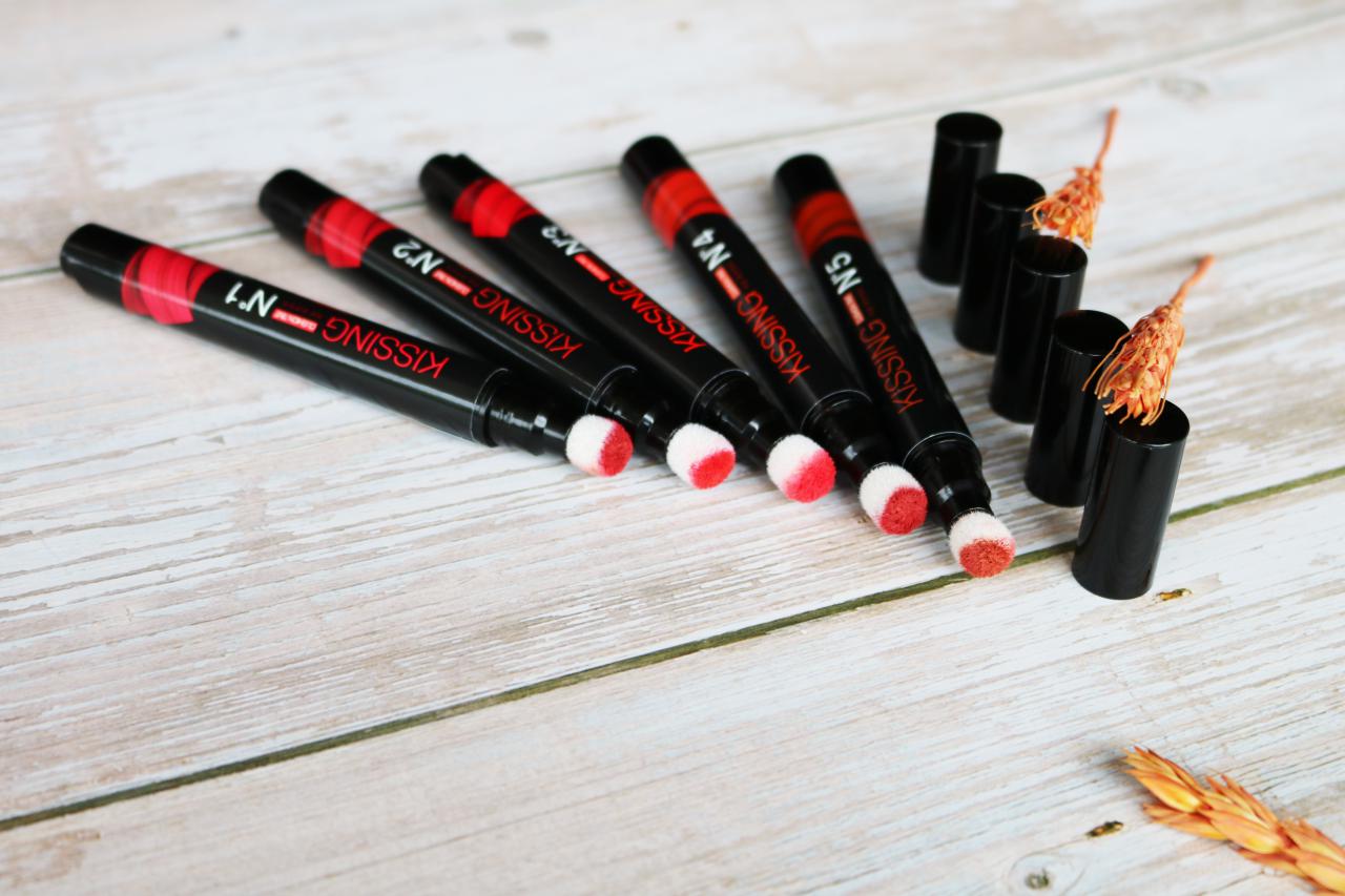 Son Tint KISSING Cushion (4.5g) - No1 Melrose Rose