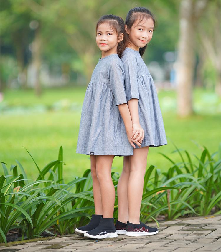 Đầm Bé Gái Tay Dài Buộc Nơ Phía Sau KIKAGND-0005