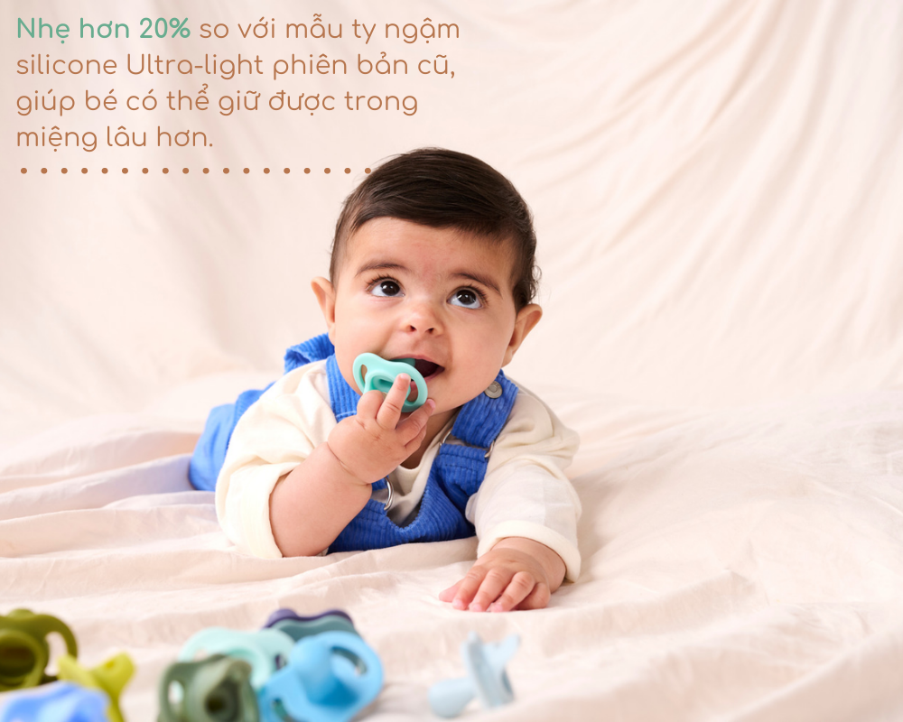 Ty ngậm silicon siêu nhẹ cho bé Tommee Tippee Ultra Light 0-6, 6-18 tháng (vỉ đôi, tách lẻ)