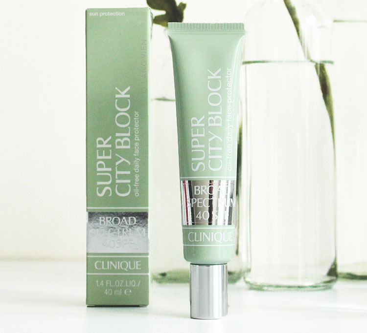 Kem chống nắng Clinque Super City Block Oil-Free Face Protector Spf40 40ml