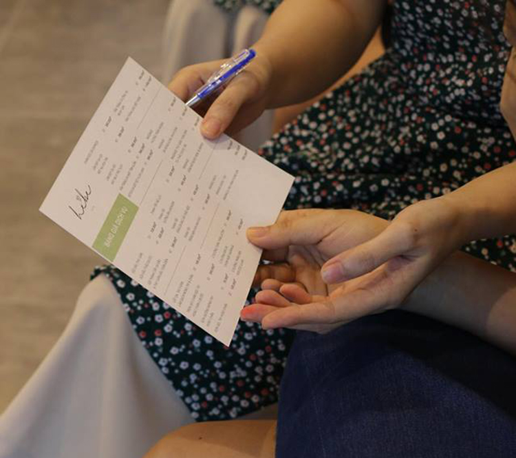 Liệu trình Thanh Tẩy Bạc Hà Kết Hợp ủ Dưỡng Lá Trà Tại Hebe Spa