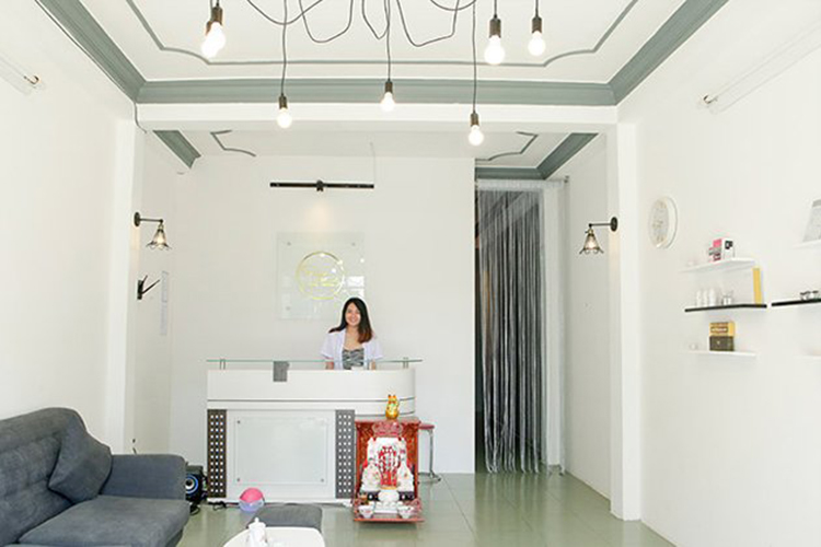 Liệu Trình Gội Đầu Thảo Dược Thư Giãn Tại SOJO Beauty