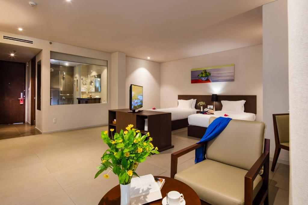 Terracotta Hotel & Resort 4* Đà Lạt - Buffet Sáng, Hồ Bơi, Xe Đưa Đón Trung Tâm, Nằm Bên Hồ Tuyền Lâm Thơ Mộng