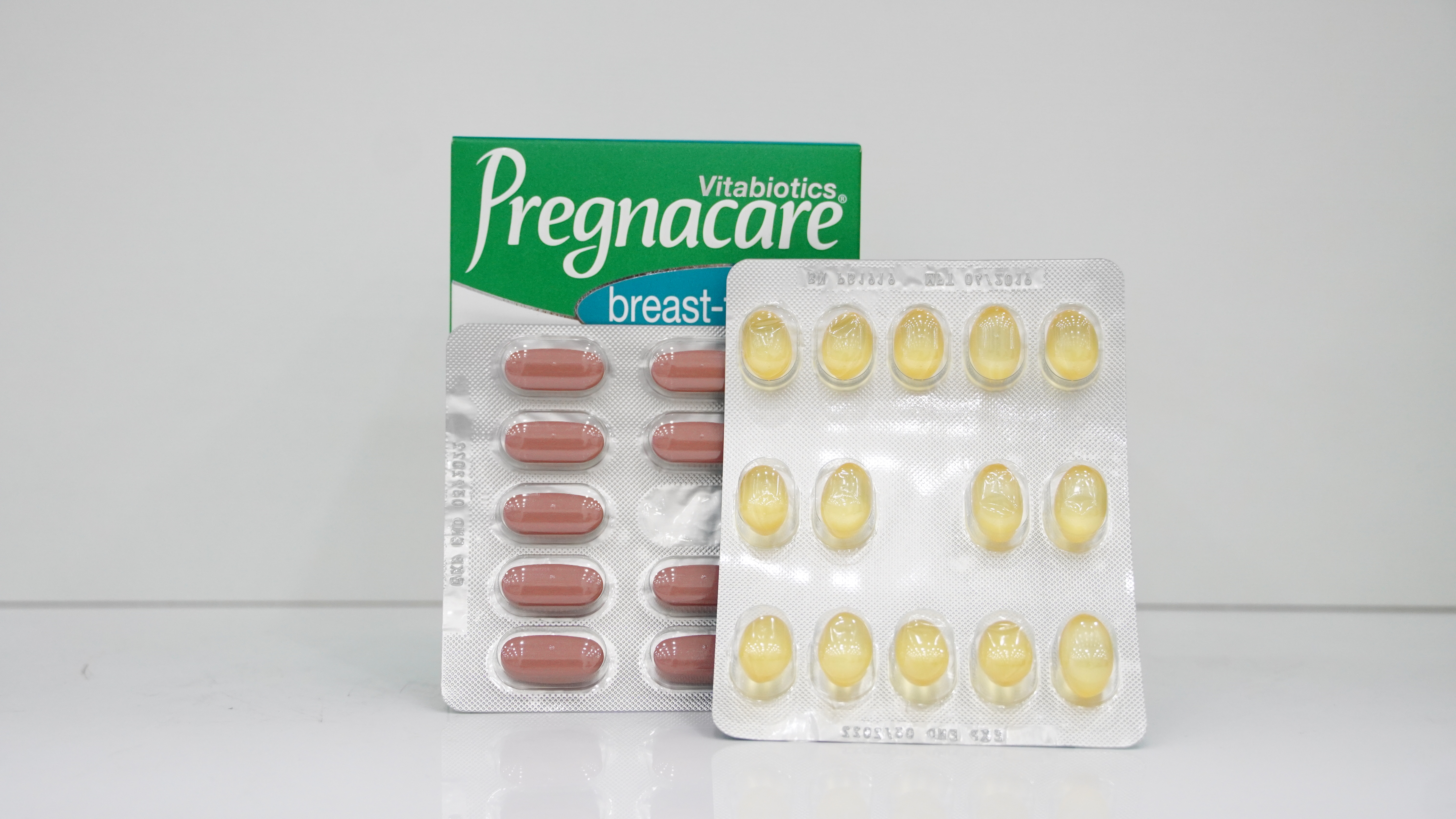 Vitamin tổng hợp sau sinh Pregnacare Breast-feeding 84 viên 2