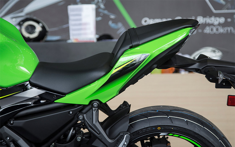 Xe MOTO Kawasaki Ninja 650 ABS - Xanh lá