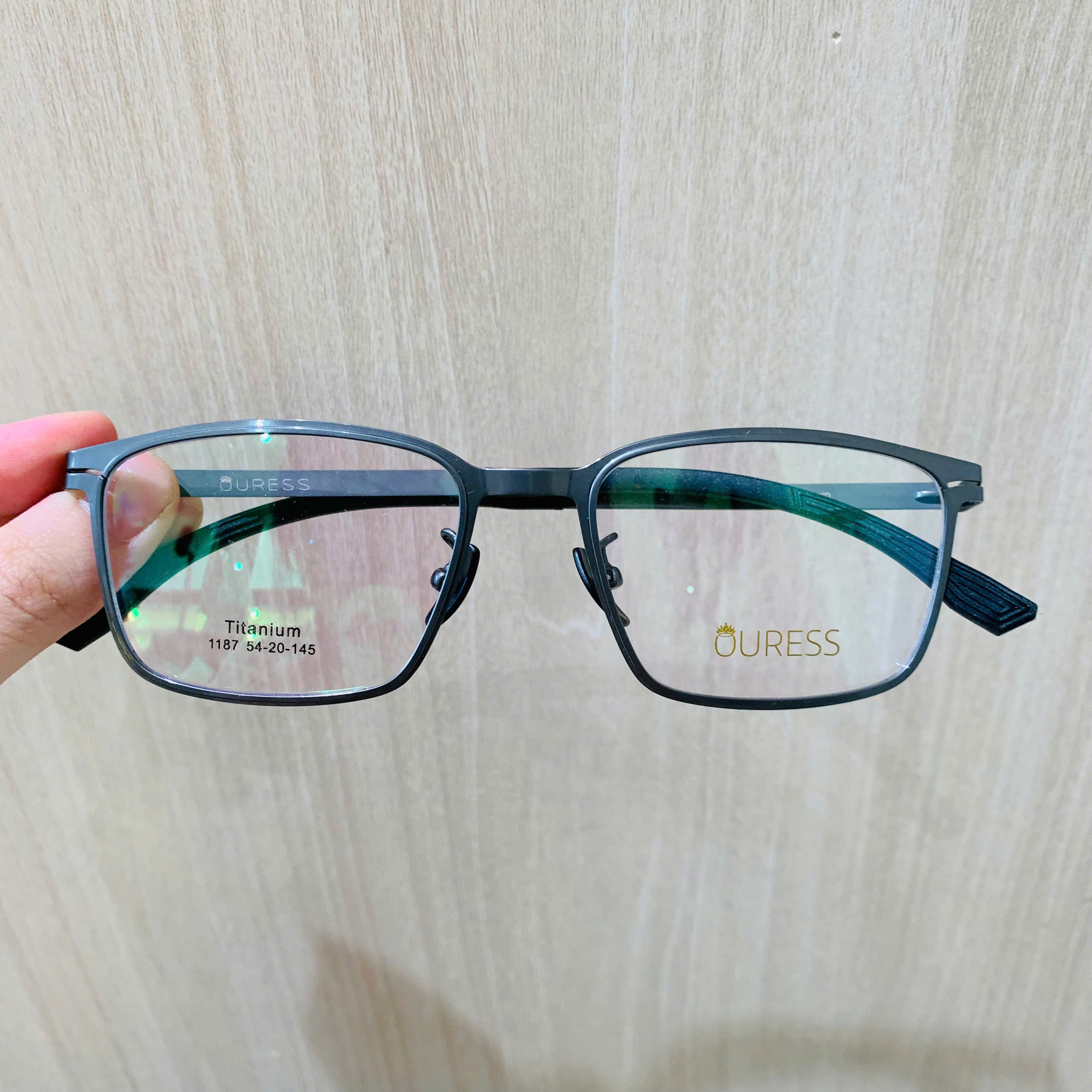 Gọng kính titanium T1187 thời trang cao cấp nam siêu nhẹ siêu bền OURESS