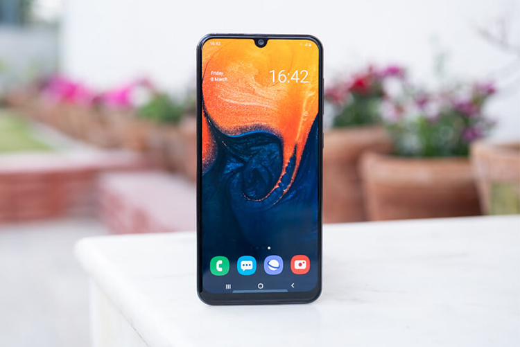 Điện Thoại Samsung Galaxy A30 (64GB/4GB) - Hàng Chính Hãng