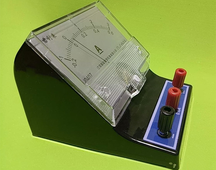 Ampe kế đo cường độ dòng điện 3A, dụng cụ lắp ghép mạch điện