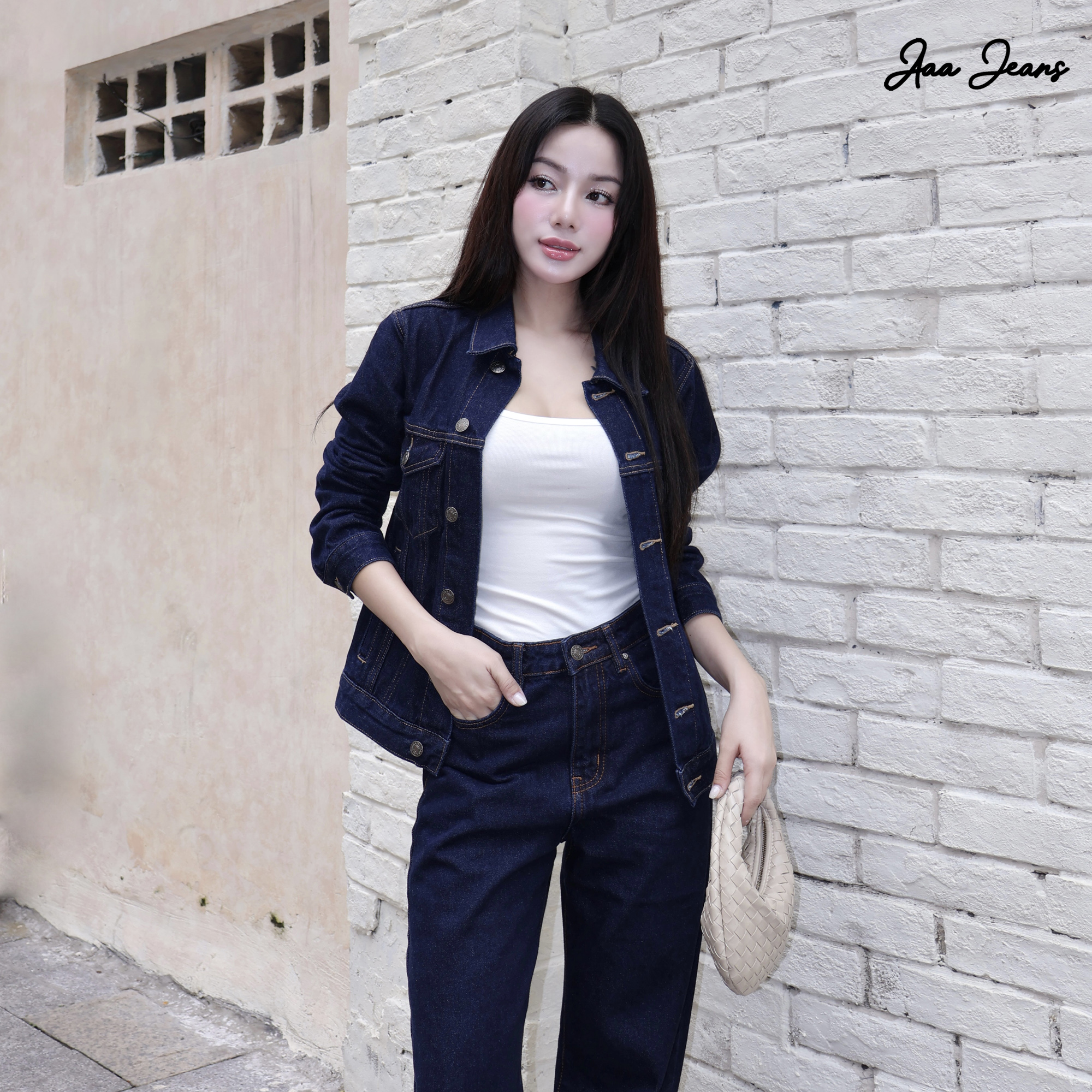 Áo Khoác Jean Nữ Trơn Màu Xanh Đậm Nhạt Aaa Jeans