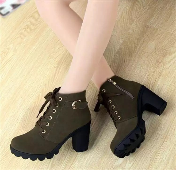 Giày Boot Nữ Da Lộn Khóa Kéo, Khuy Cài Cổ