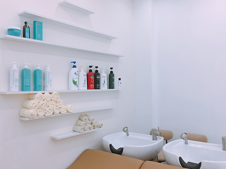 Combo Nail: Nhặt Da Tay Kết Hợp Sơn Gel TRINITY Tại MOH Beauty