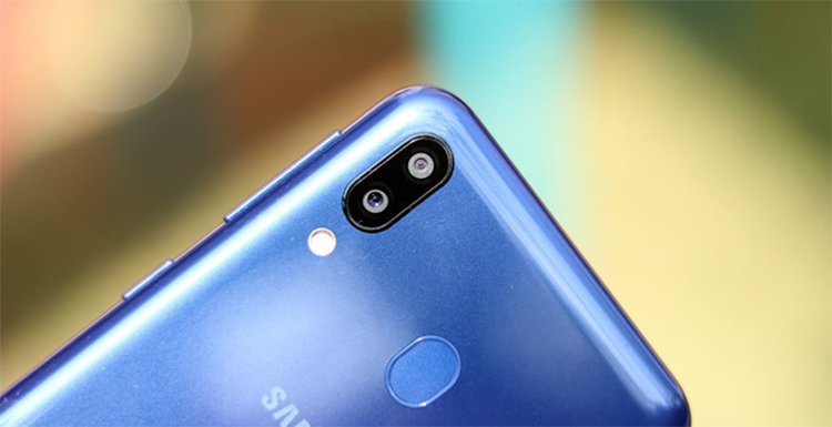 Điện Thoại Samsung Galaxy M20 (32GB/3GB)  - Hàng Chính Hãng