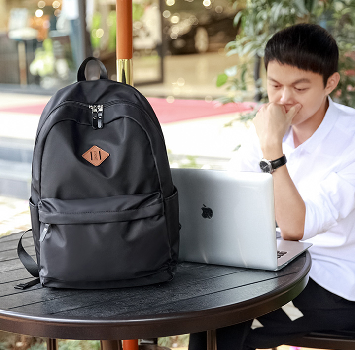 Bộ Balo kèm Túi Đeo Chéo Ngực Nam Ninth City (V.NINE) VT6BV99901J