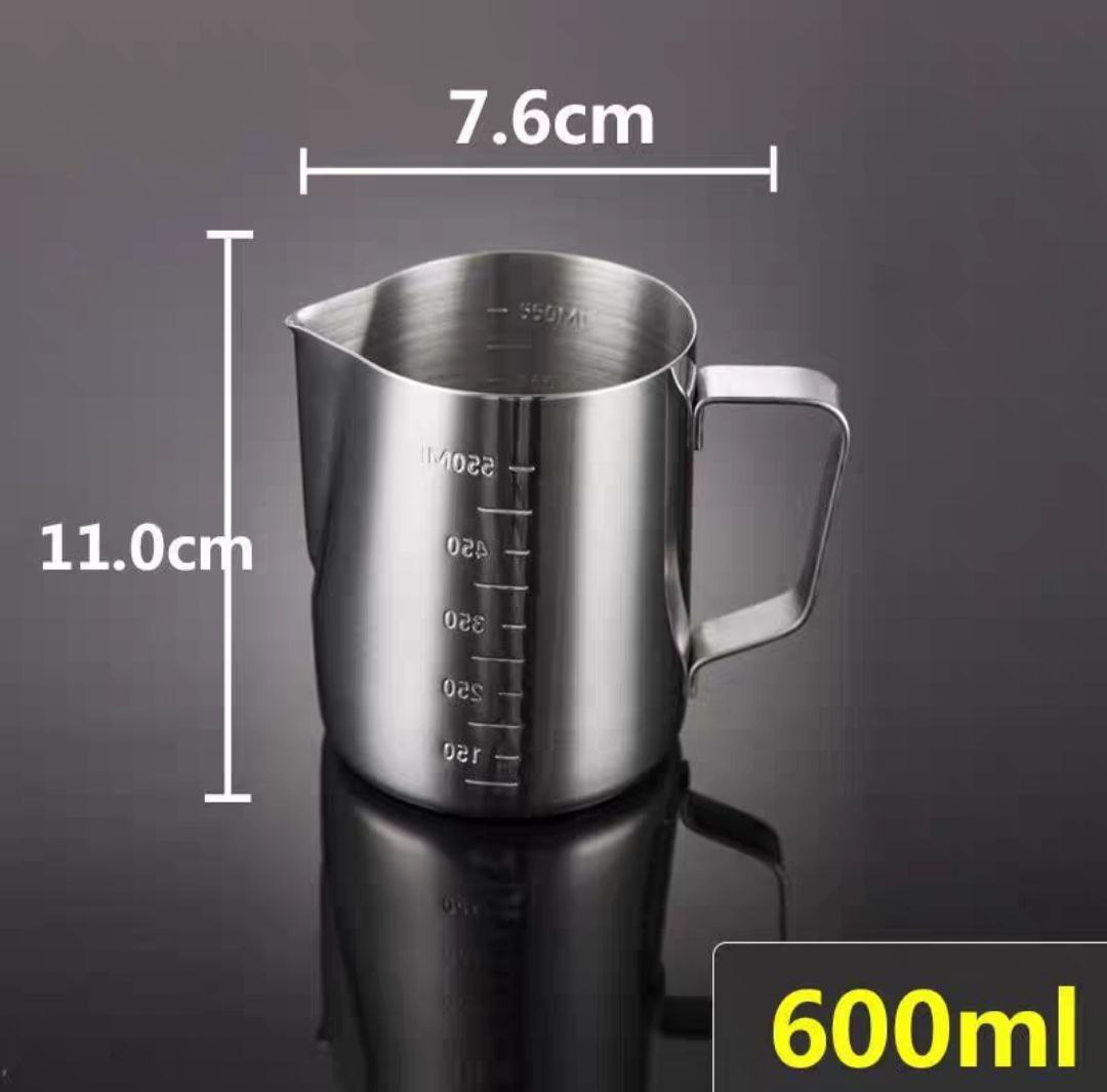Ca đánh sữa pha chế đồ uống dành cho nhà hàng khách sạn quán bar  - ca inox 304 đánh sữa có quai, chia vạch CNC dõ nét chính sác dành cho cà phê Cappuccino/Latte