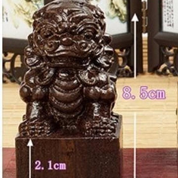 Ấn triện sư tử gỗ trưng bày thiết kế độc đáo mới mẻ tặng ảnh thiết kế Vcone