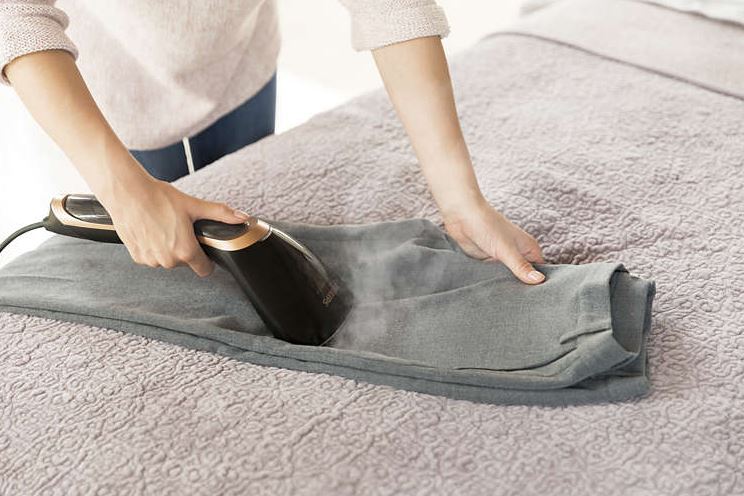 Bàn Là Hơi Nước Du Lịch Cầm Tay Philips GC362 / 88