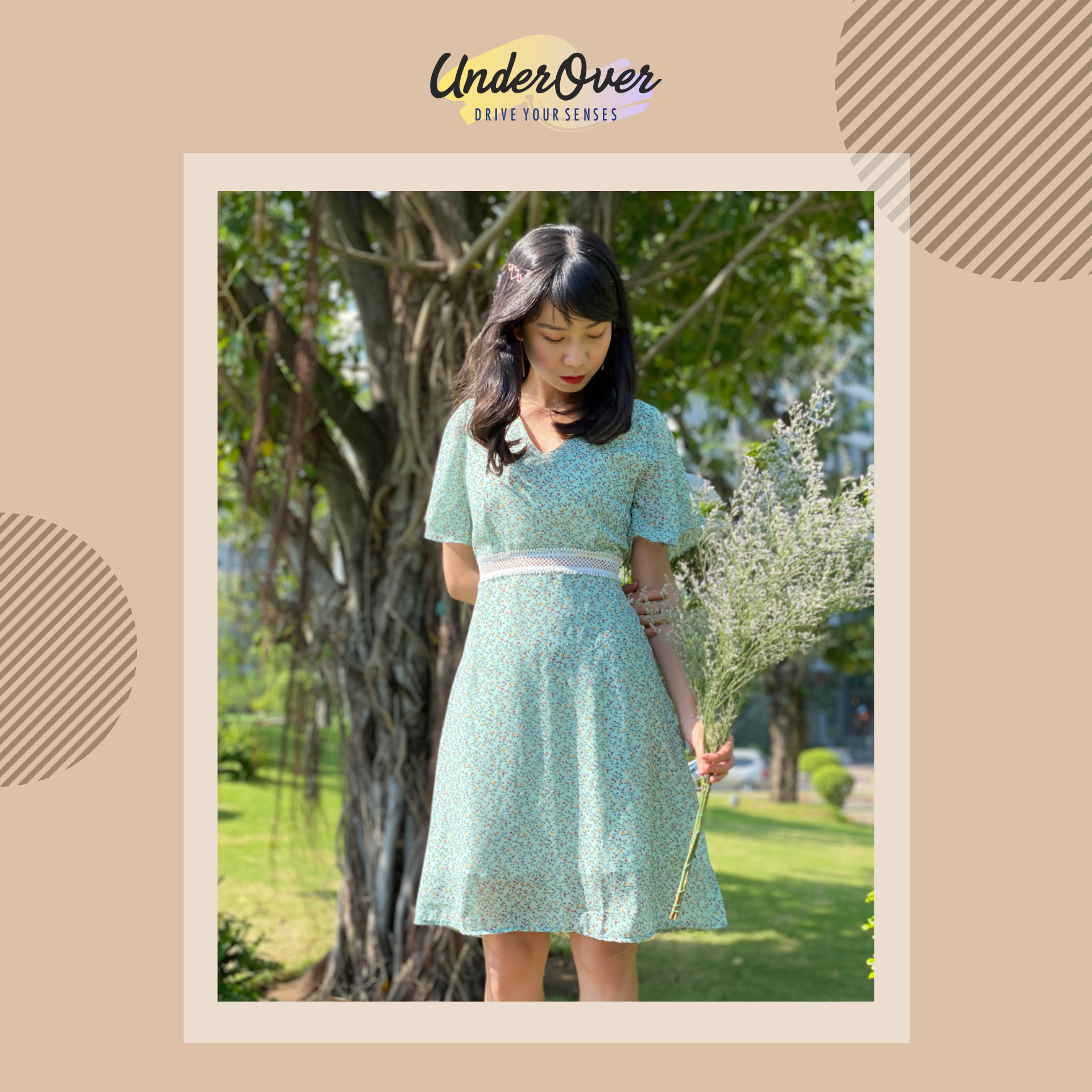 Đầm hoa nhỏ nhấn ren eo - UnderOver