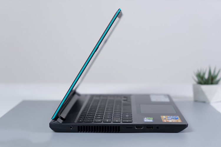 Laptop ASUS F560UD-BQ055T. Intel Core I5 8250 (15.6 inch) - Hàng Chính Hãng