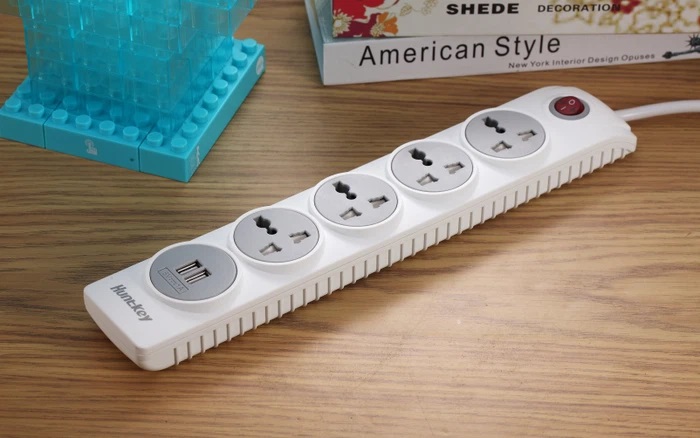 Ổ cắm điện chống giật có 2 cổng usb sạc điện thoại Huntkey SZN 507 - Hàng chính hãng
