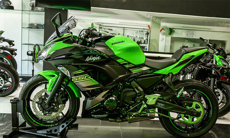 Xe MOTO Kawasaki Ninja 650 ABS - Xanh lá