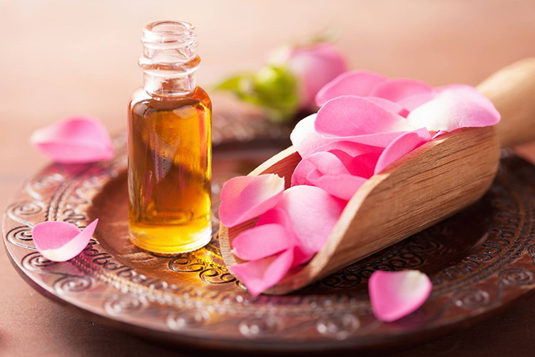 Liệu Trình Massage Tinh Dầu Aroma Tại Hebe Spa