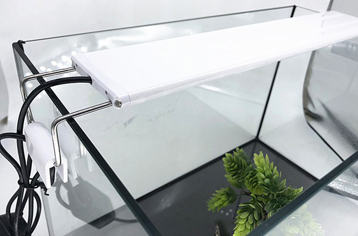 Đèn LED máng bể cá 20-90cm XML Ánh Sáng Trắng cao cấp