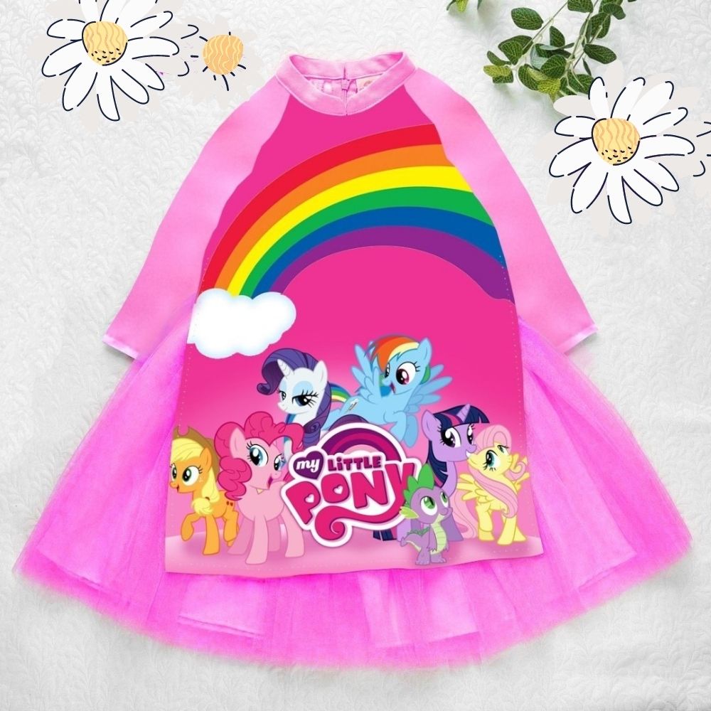 Áo dài cách tân cho bé gái hình Pony- công chúa từ 12-42kg. Vải phi lụa, chân váy ren có lót bên trong.