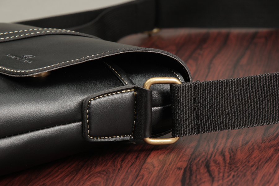 Túi Đeo Chéo Nam 4U Phong Cách D270D