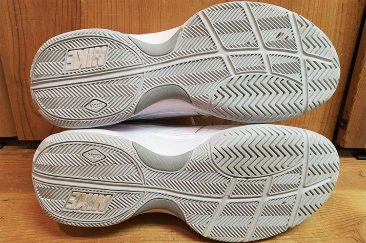 Giày Quần Vợt Nữ WMNS Nike Court Lite 845048-100