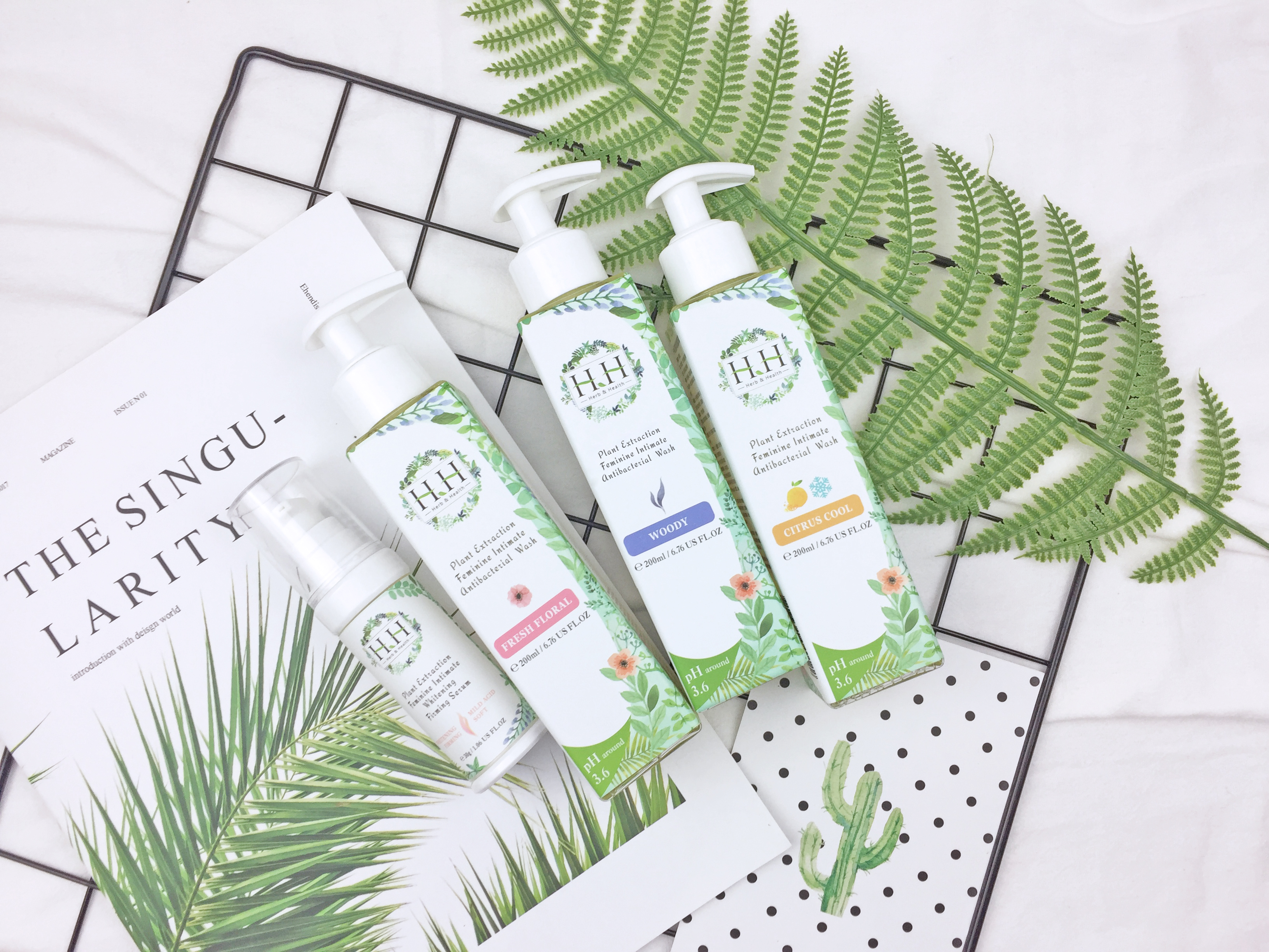 Set 2 Sản Phẩm Kháng Khuẩn Săn Chắc - Dung Dịch Vệ Sinh HH + Kem Dưỡng Hồng Và Se Khít Vùng Kín HH Set 2 Sản Phẩm Kháng Khuẩn Săn Chắc - Dung Dịch Vệ Sinh HH + Kem Dưỡng Hồng Và Se Khít Vùng Kín HH
