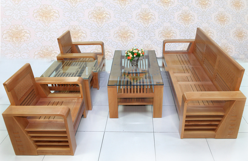 Bàn ghế phòng khách gỗ sồi tựa cột với thiết kế độc đáo, tinh tế sẽ làm bạn say mê ngay từ cái nhìn đầu tiên. Hãy khám phá mẫu bàn ghế phòng khách đẹp mắt này để tô điểm cho không gian sống của bạn.