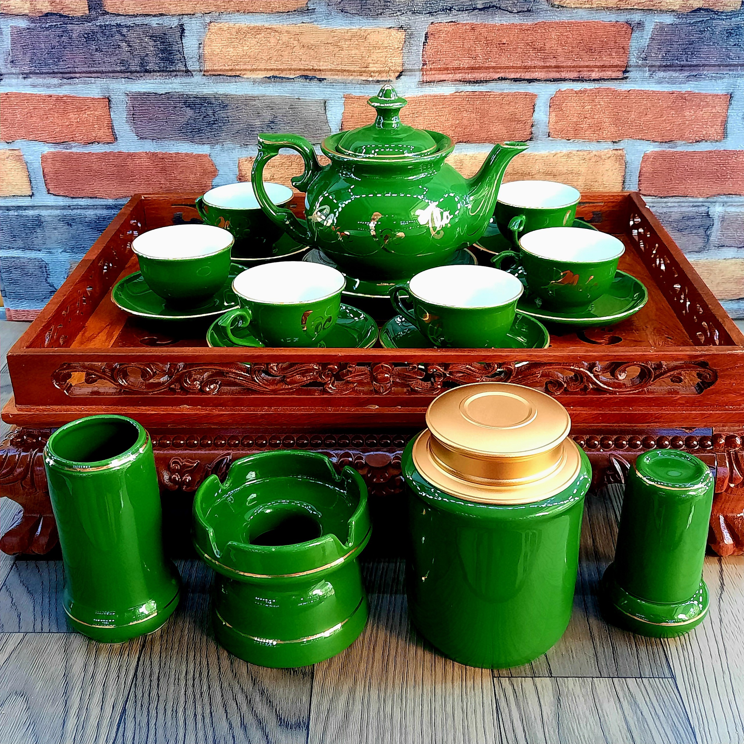 Bộ ấm chén Bát Tràng phú quý men xanh lục ngọc bảo họa tiết Phúc - Lộc - Thọ vẽ vàng 24k 