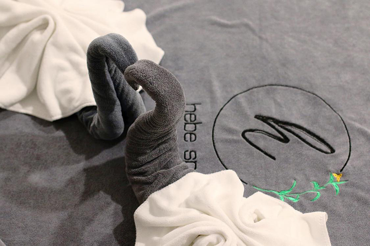 Liệu trình Thanh Tẩy Bạc Hà Kết Hợp ủ Dưỡng Lá Trà Tại Hebe Spa