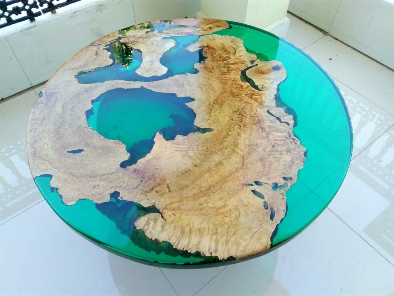 Mặt bàn tròn epoxy resin