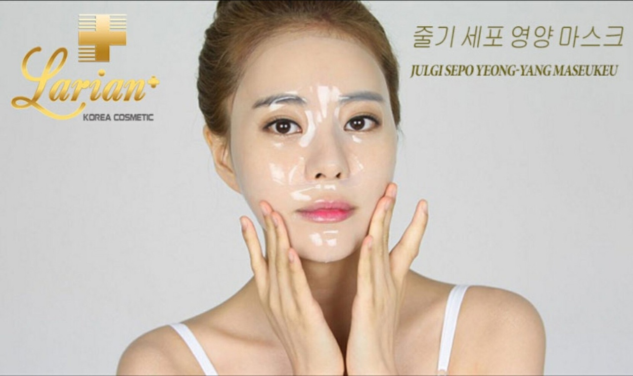 Hộp 10 gói mặt nạ dưỡng da tế bào gốc, chiết xuất từ nhụy hoa nghệ tây Larian+ (LARIAN DERMA REVITALISING MASK)