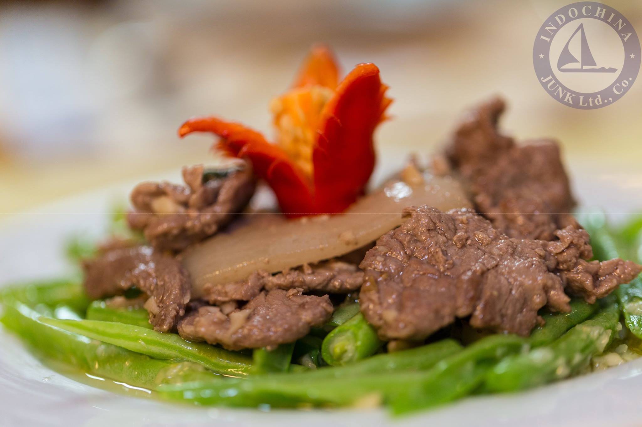 Buffet Tối Trên Tàu Indochina Queen Du Ngoạn Sông Sài Gòn