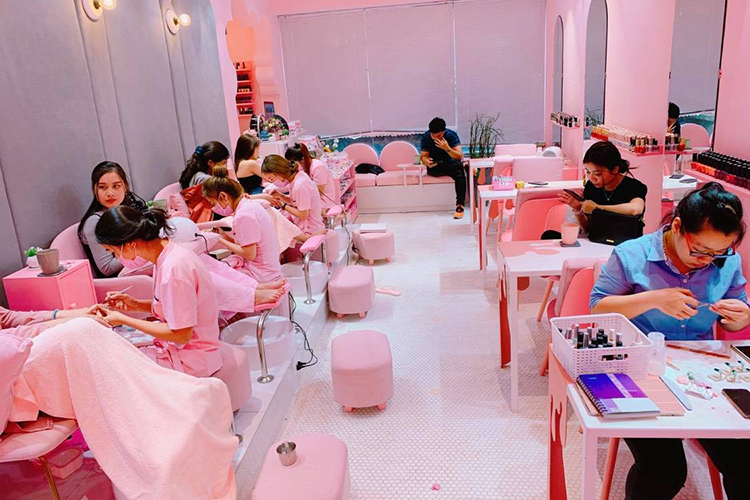 Combo Cắt Da Tay + Sơn Gel + Vẽ Tự Nhiên Tại Vietgangz Nails