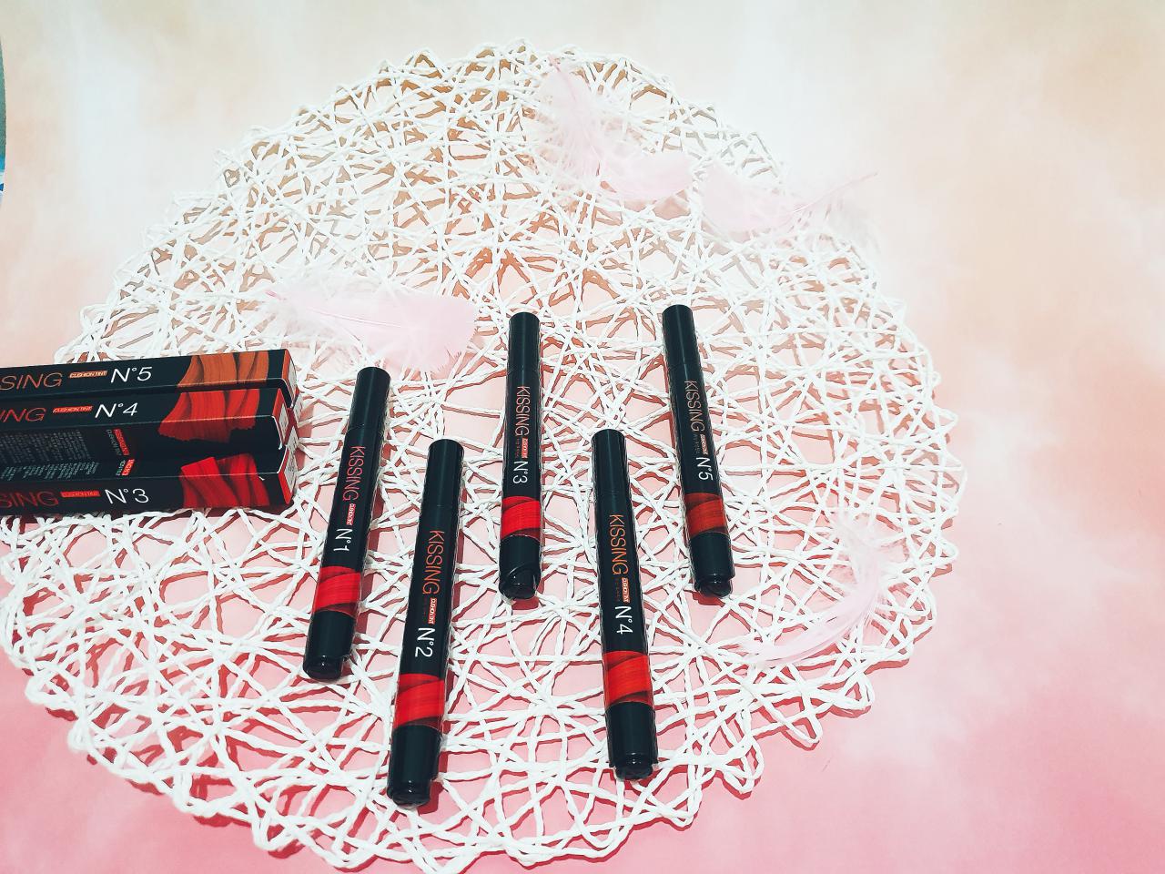 Son Tint KISSING Cushion (4.5g) - No1 Melrose Rose