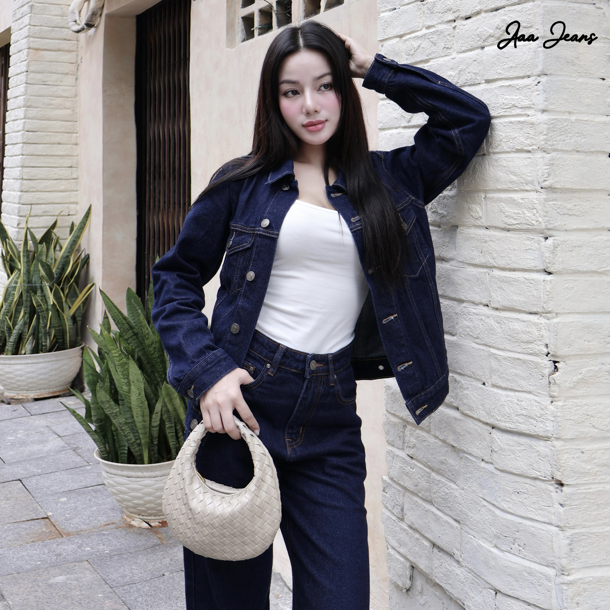 Áo Khoác Jean Nữ Trơn Màu Xanh Đậm Nhạt Aaa Jeans