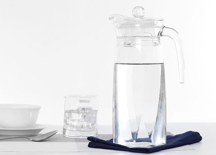 Bình Nước Thuỷ Tinh Luminarc Flame J8535 (1.3 lít)